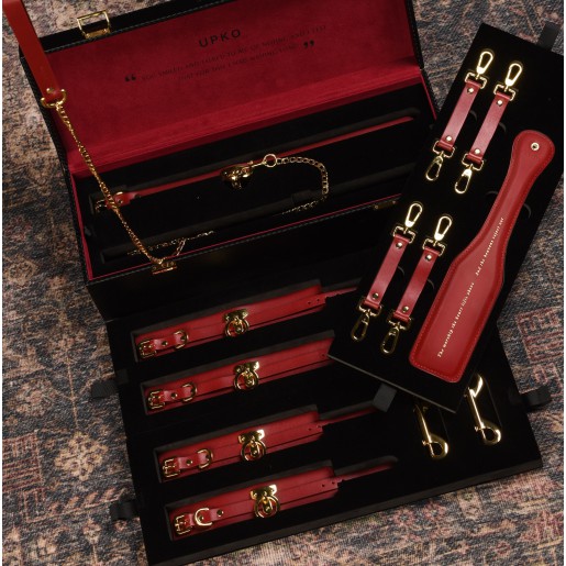 Upko Leather Kinky Tools Set Red skórzany czerwony zestaw akcesoriów BDSM