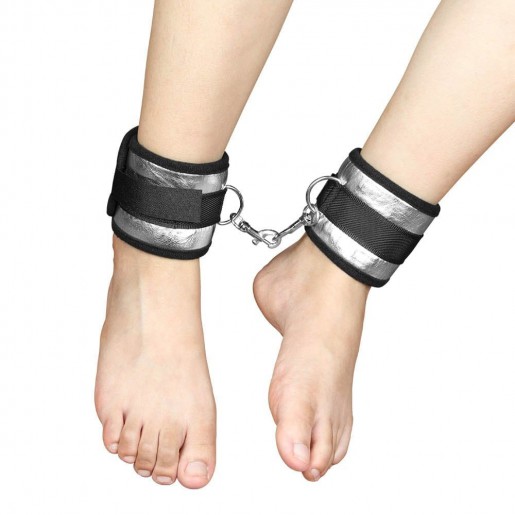 Pasy do krępowania do łóżka Struggle My Bed Restraints Lovetoy